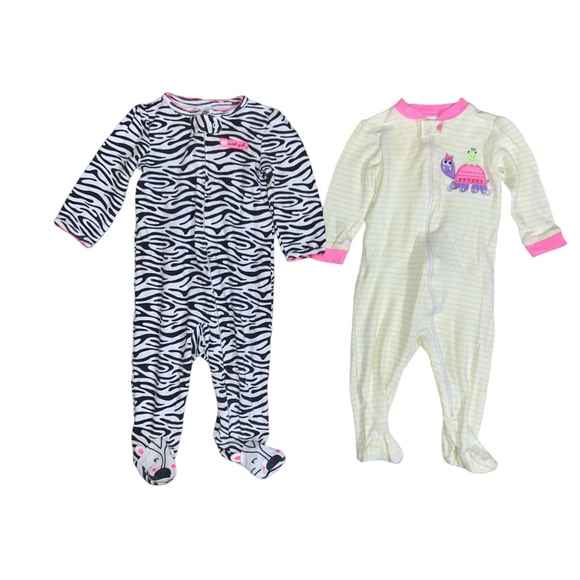 Child of mine & Garanimals bundle of 2 Baby Girl’s Size 6-9 M footed sleepers - Picture 2 of 6